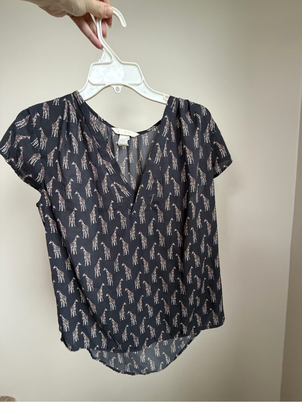 H&M Short-Sleeve V-Neck Blouse in Navy with Giraffe Print